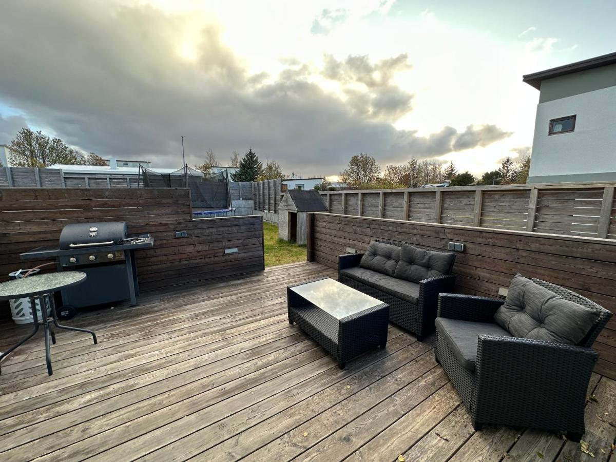 Spacious And Family Friendly Apartment In Kopavogur Reikiavik Exterior foto